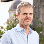 Dr Kris Naudts