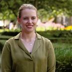 Dr Ellen Devereux