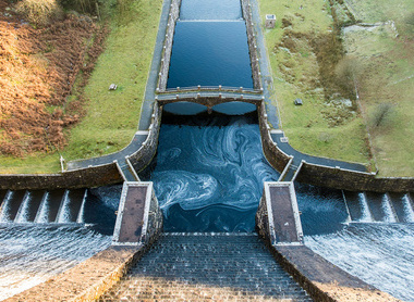 energy-dam-water-131965178-web-1500px.jpg